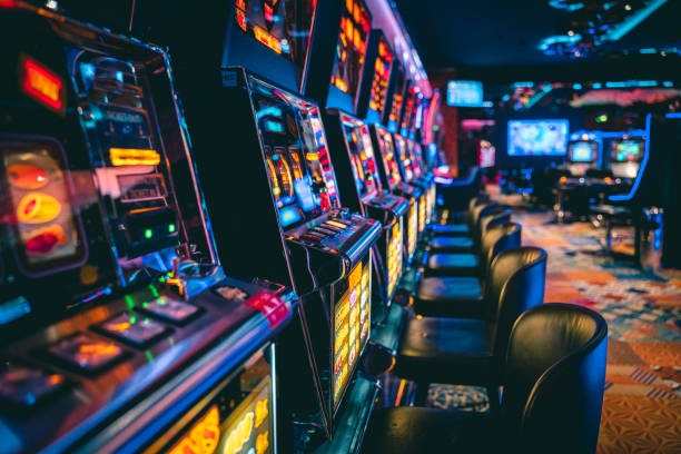 naga1001 Live Casino interface showing dealer and betting options